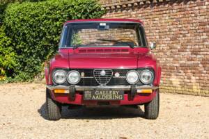 Image 26/50 of Alfa Romeo Giulia Nuova Super 1300 (1975)