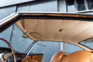 Bild 38/50 von Ferrari 250 GT/E (1963)
