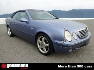 Immagine 4/15 di Mercedes-Benz CLK 320 (1998)