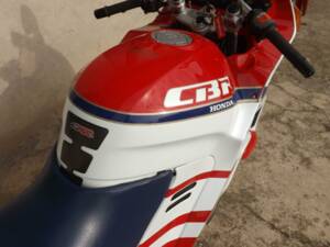 Immagine 27/50 di Honda CBR 1000F (1992)