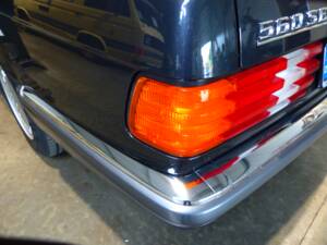 Image 86/91 of Mercedes-Benz 560 SEL (1990)