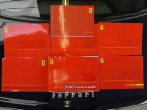 Image 21/41 of Ferrari 550 Maranello (2000)