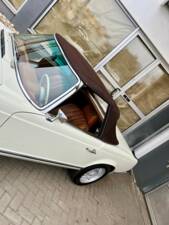 Image 13/20 de Mercedes-Benz 280 SL (1968)