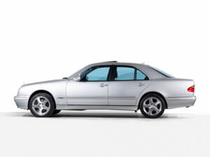 Afbeelding 2/34 van Mercedes-Benz E 430 4MATIC (2001)