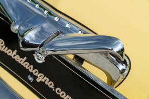 Image 39/50 of Studebaker Champion Regal DeLuxe Convertible (1950)