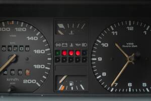 Bild 38/45 von Volkswagen Golf II 1.3 (1990)