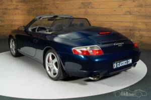 Image 16/19 of Porsche 911 Carrera 4 (1999)