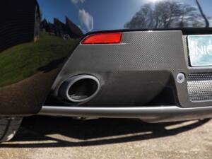 Bild 41/68 von Aston Martin V12 Vantage S (2018)
