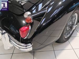 Image 13/40 of MG MGA 1600 (1961)