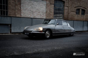 Bild 2/10 von Citroën DS 21 Pallas (1972)