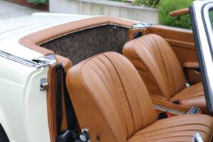 Imagen 26/50 de Mercedes-Benz 230 SL (1965)