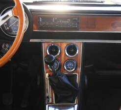 Image 21/22 de Alfa Romeo Giulia Nuova Super 1300 (1975)