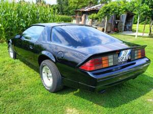 Bild 7/8 von Chevrolet Camaro Z28 (1985)
