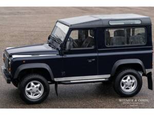 Bild 1/27 von Land Rover Defender 90 (1998)