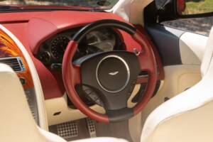 Image 49/50 of Aston Martin DB 9 Volante (2006)