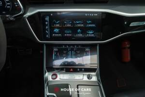 Immagine 22/24 di Audi RS6 Avant (2023)