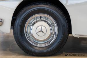 Imagen 19/74 de Mercedes-Benz 190 SL (1959)