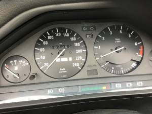 Imagen 19/20 de BMW 320i (1992)
