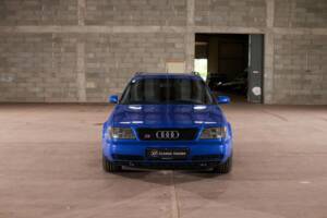 Image 27/113 of Audi S6 Plus Avant (1996)