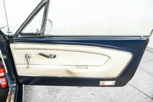 Image 33/50 of Ford Mustang 289 (1966)