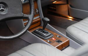 Bild 15/24 von Mercedes-Benz 500 SL (1983)