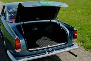 Bild 23/52 von Maserati 3500 GT Touring (1961)