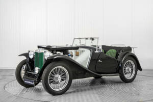 Image 37/50 of MG TC (1947)