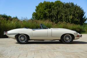Bild 5/50 von Jaguar E-Type (1968)