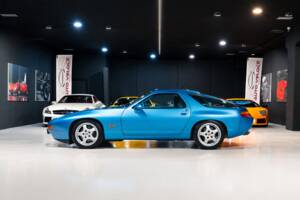 Image 2/33 of Porsche 928 GTS (1992)
