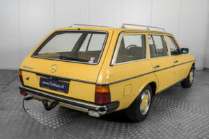 Image 26/50 of Mercedes-Benz 240 TD (1982)