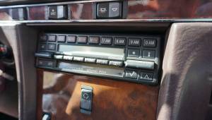 Imagen 19/37 de Mercedes-Benz 560 SL (1987)