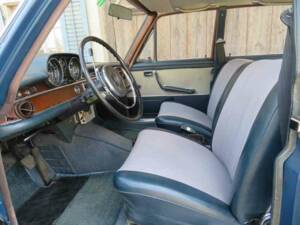 Afbeelding 4/17 van Mercedes-Benz 250 SE (1966)