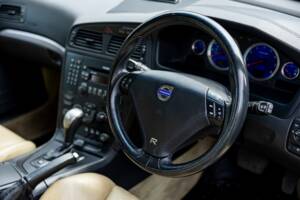Image 39/50 de Volvo V70 R AWD (2003)
