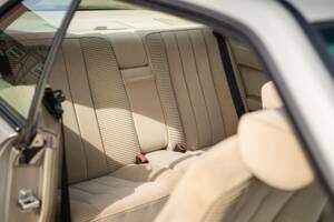 Afbeelding 48/63 van Mercedes-Benz 230 CE (1988)