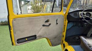 Bild 23/50 von Volkswagen T2b Kastenwagen (1976)