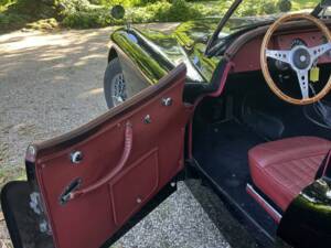 Image 7/8 of Jaguar XK 140 DHC (1956)