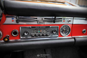 Image 51/70 of Mercedes-Benz 280 SL (1969)