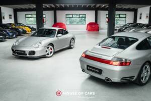 Bild 1/22 von Porsche 911 Carrera 4S (2003)