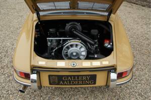 Immagine 33/50 di Porsche 911 2.0 (1965)