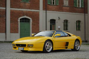 Bild 31/82 von Ferrari 348 TS (1990)