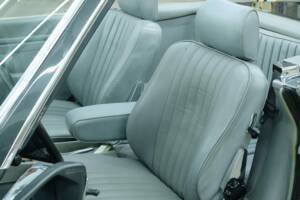 Image 23/50 de Mercedes-Benz 560 SL (1988)