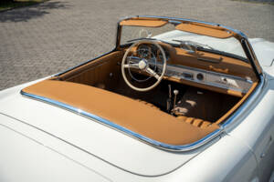 Image 23/38 of Mercedes-Benz 300 SL Roadster (1961)
