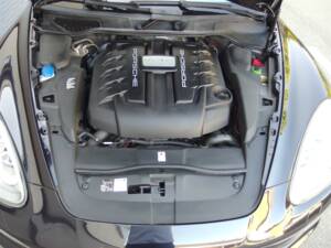 Image 82/96 of Porsche Cayenne S Diesel (2013)