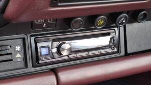 Image 98/104 of Porsche 911 Carrera 3.2 (1986)