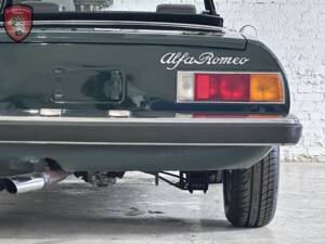 Image 65/68 of Alfa Romeo Spider Veloce 2000 (1977)
