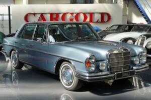 Bild 36/50 von Mercedes-Benz 300 SEL 6.3 (1972)