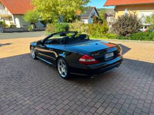 Image 4/7 of Mercedes-Benz SL 500 (2009)