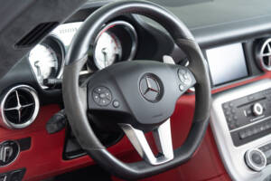 Image 28/48 of Mercedes-Benz SLS AMG Roadster (2012)