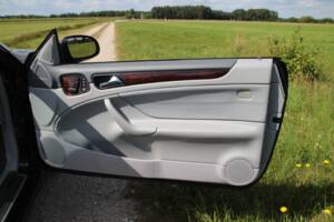 Bild 17/42 von Mercedes-Benz CLK 430 (2002)