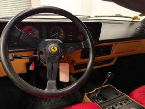 Imagen 4/4 de Ferrari Mondial 8 (1982)
